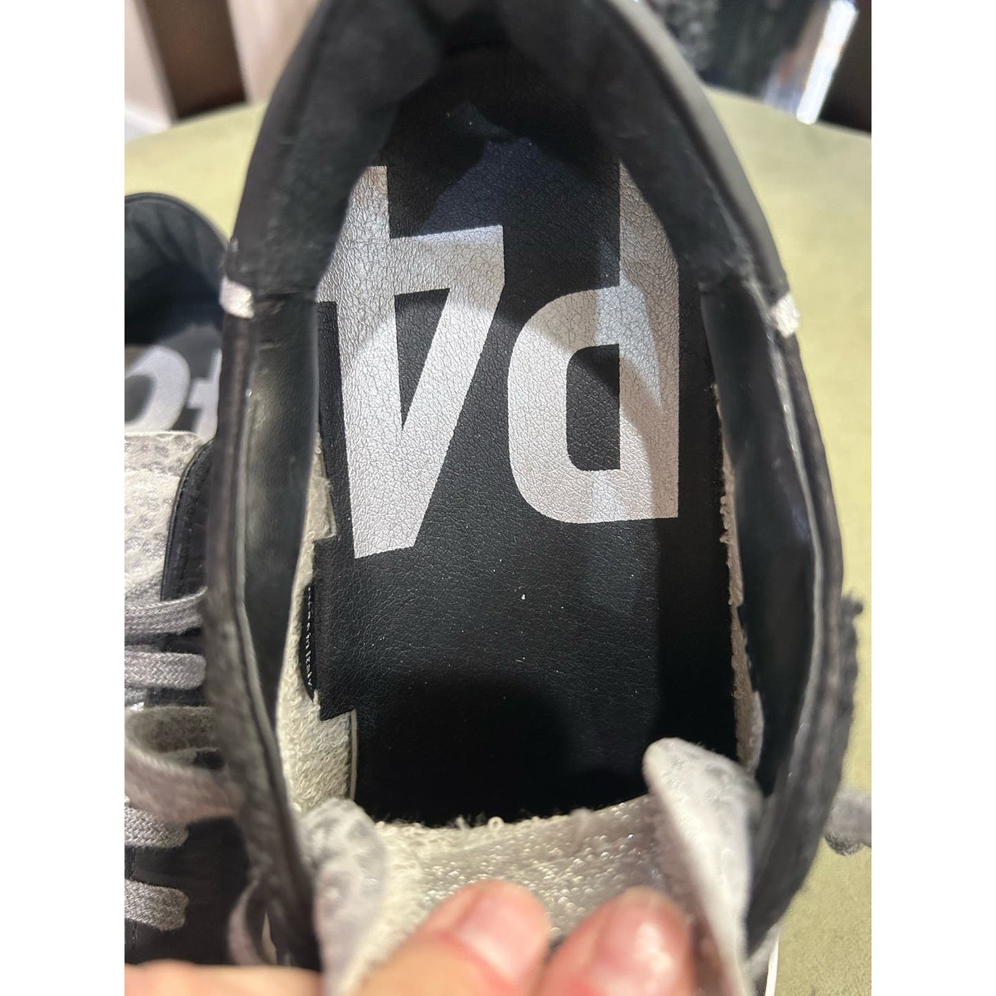 P448 John W Sneakers Size 37