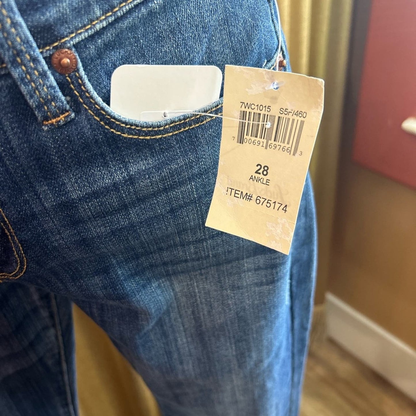 Lucky Brank Ankle Jeans NWT Size 28